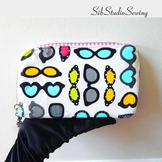 Eyeglasses Padded Case: Sunglasses Print Pouch, 7.4 x 4.5, Padded, Zipper Opening